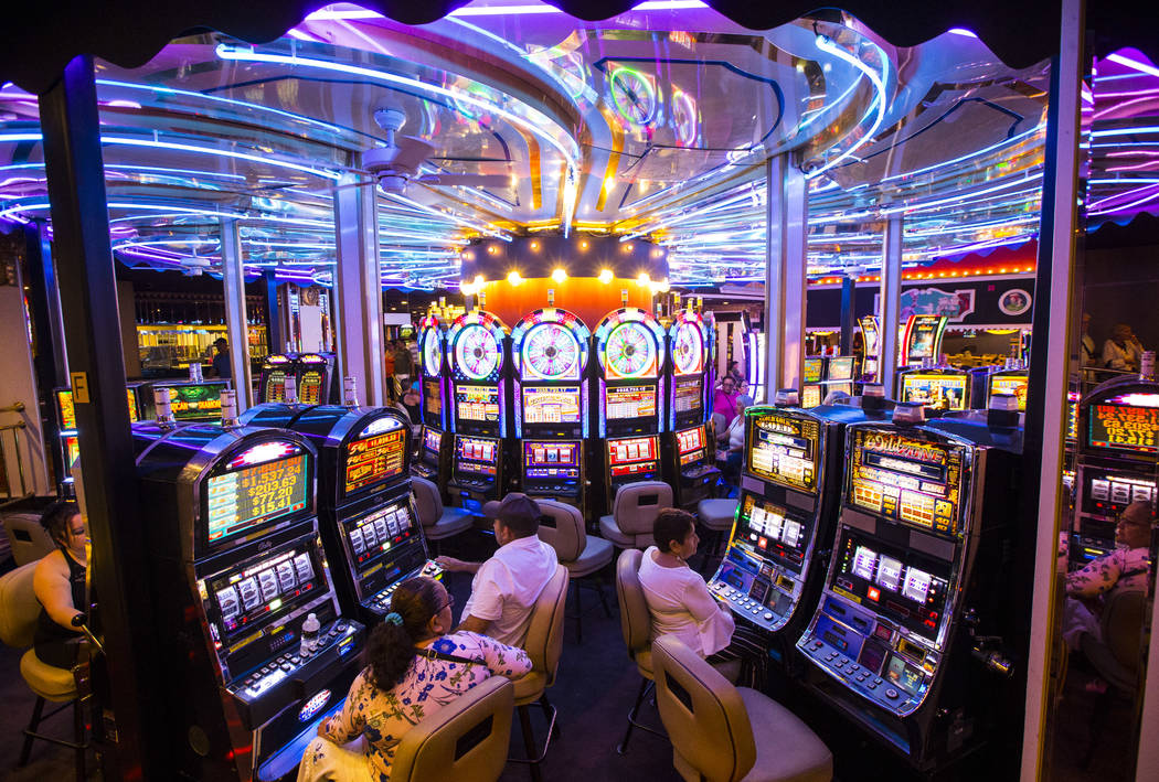 The Rise of Online Casinos: A Gamble in the Digital Realm